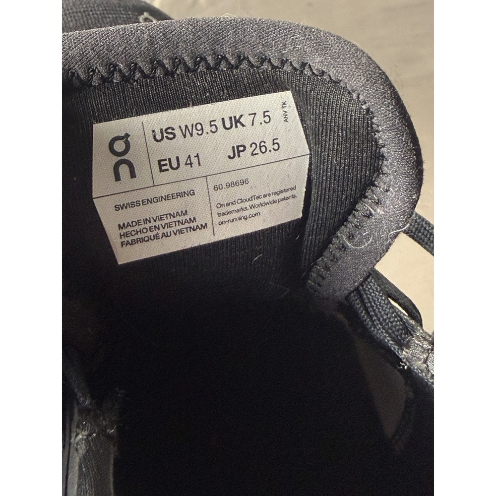 On Cloud X Womens Running Shoes Black White 60.98696 Size 9.5 - Picture 8 of 8